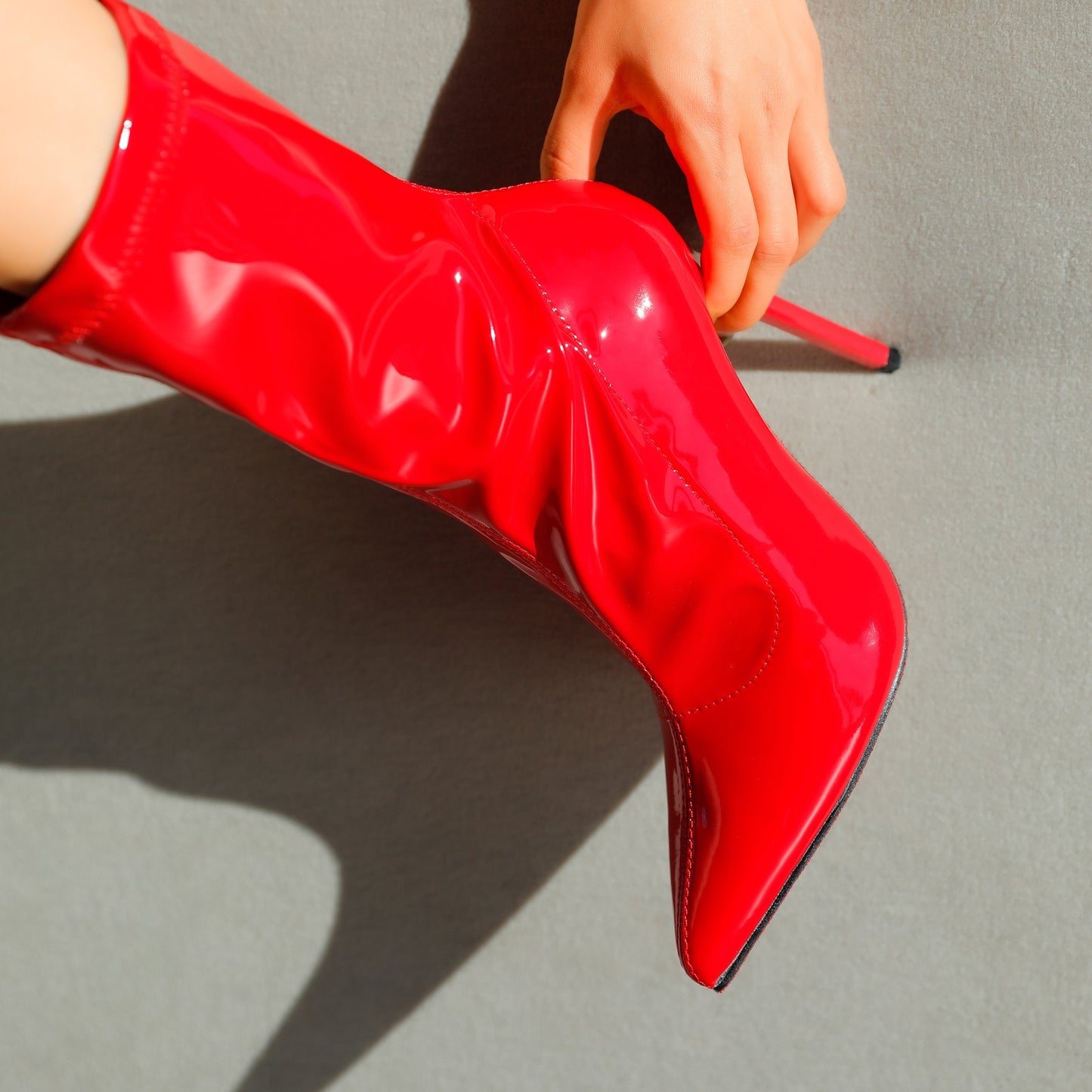 Women's Patent Leather PU Mid-Calf Boots Pointy Toe Side Zipper Fashion Comfy Sexy Kitten Heel Boots