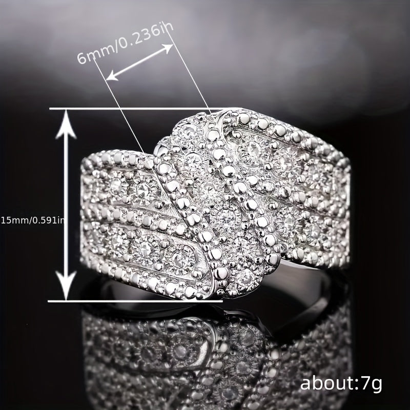 Luxurious Classic Style, Princess Cut Ring