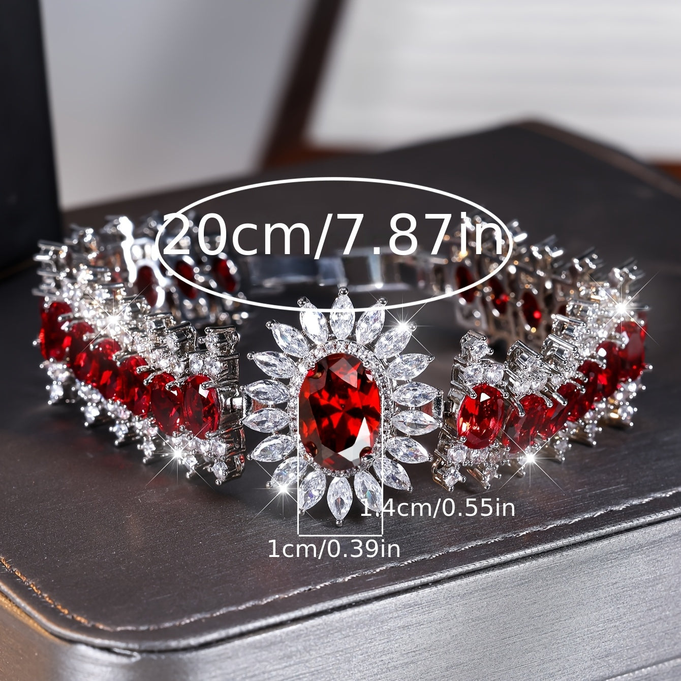 A Fine And Luxurious Red Zirconia Bracelet, A Fashionable And Versatile Ladies' Bracelet